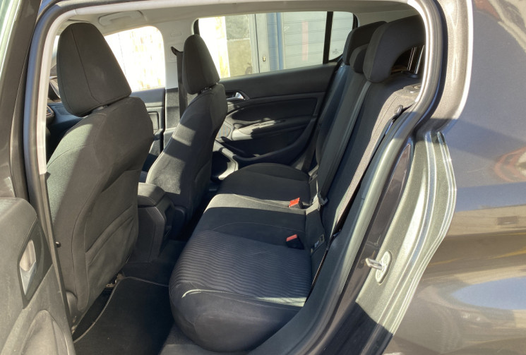 Peugeot 308  II 1.2 e-THP 110 cv STYLE