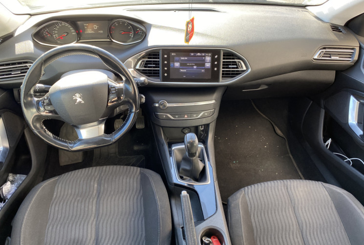 Peugeot 308  II 1.2 e-THP 110 cv STYLE