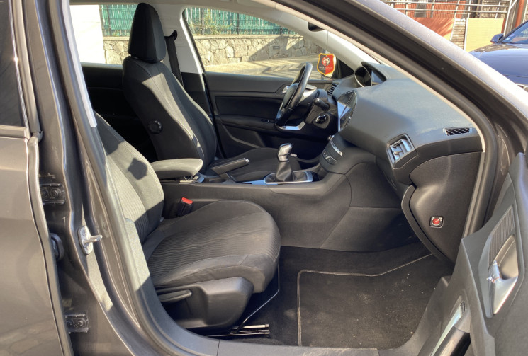Peugeot 308  II 1.2 e-THP 110 cv STYLE