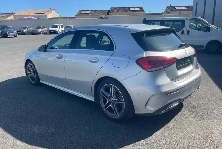 Mercedes Classe A 200 7G-DCT 163 AMG LINE / CARPLAY / ENTRETIEN FULL MERCEDES / GARANTIE 12 MOIS