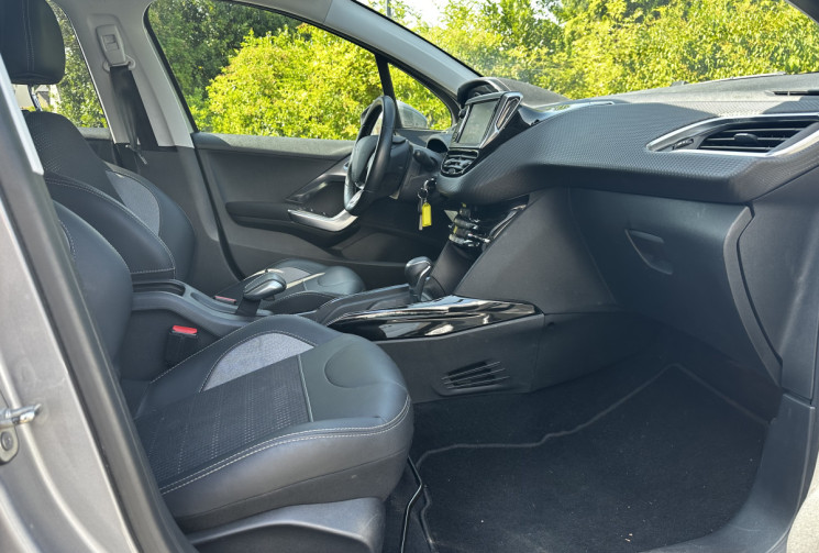 Peugeot 2008  1.2 110ch Allure