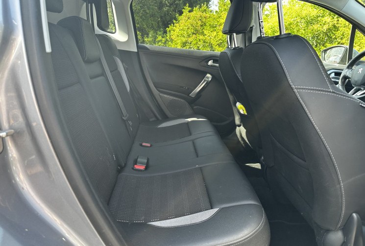 Peugeot 2008  1.2 110ch Allure