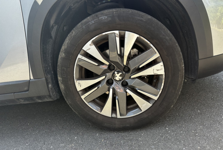 Peugeot 2008  1.2 110ch Allure