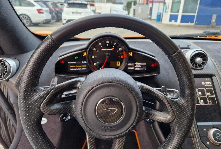MCLAREN MP4 12C Spider V8 3.8L 625 Volcano Orange - 1ère main - suivi rigoureux - état collection