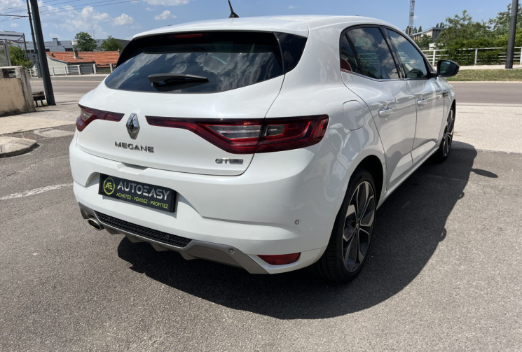 Renault Megane IV Hatchback 1.6 dCi 130 cv