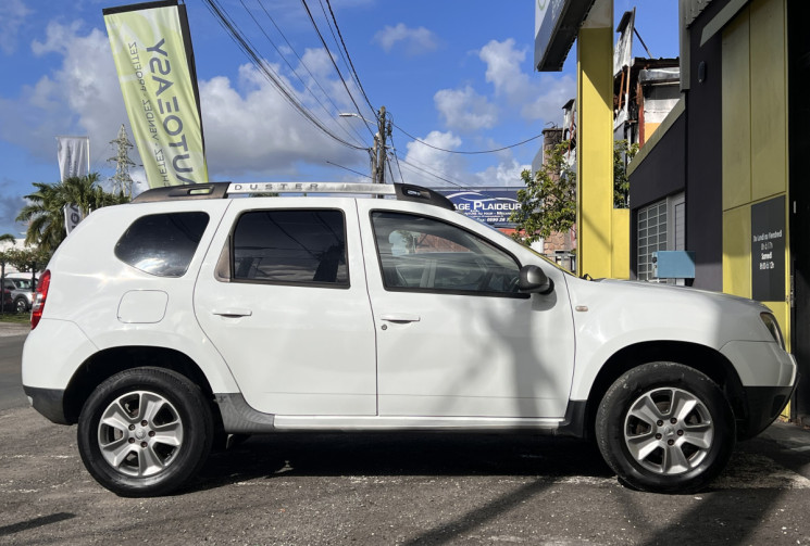 Dacia Duster I Phase 2 SUV 1.5 dCi FAP 4x4 110 cv Prestige // Car Play et Android Auto intégré