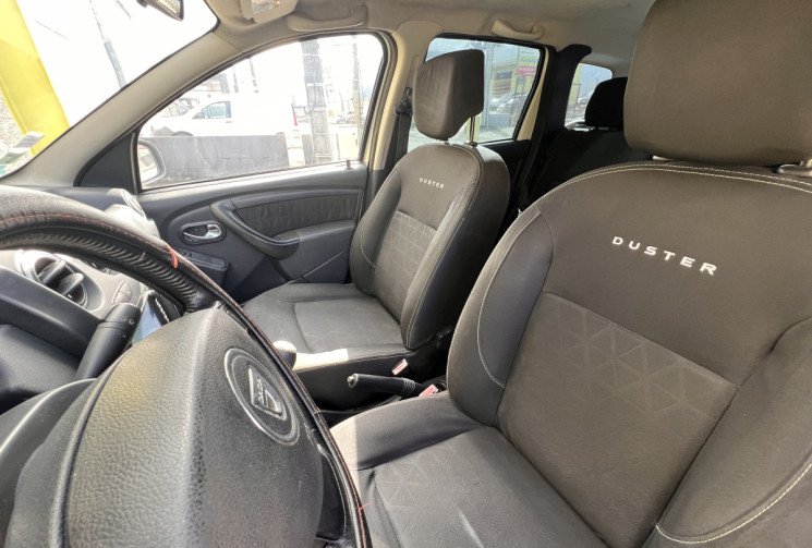 Dacia Duster I Phase 2 SUV 1.5 dCi FAP 4x4 110 cv Prestige // Car Play et Android Auto intégré