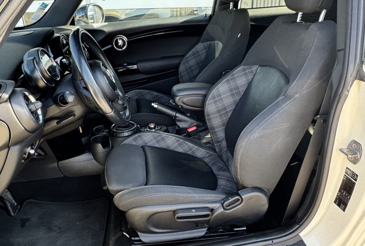 Mini Cooper (F56) 1.5 i 136 Pack CHILI