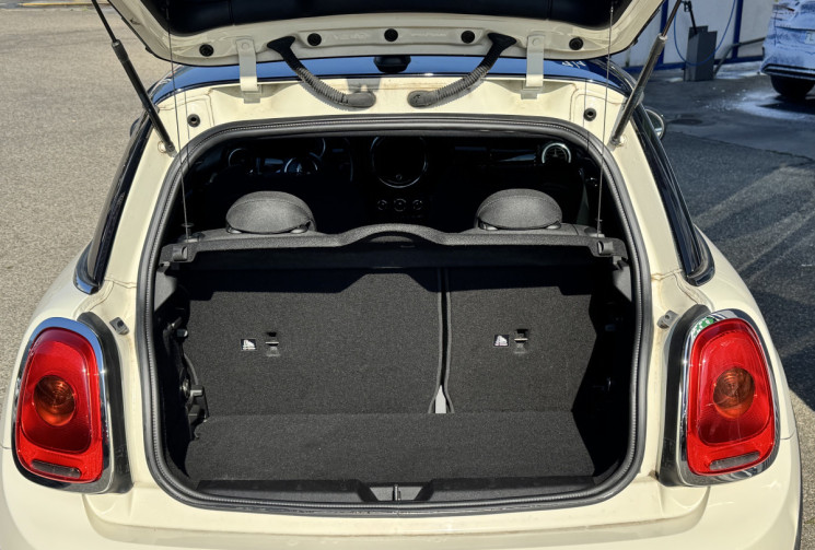 Mini Cooper (F56) 1.5 i 136 Pack CHILI