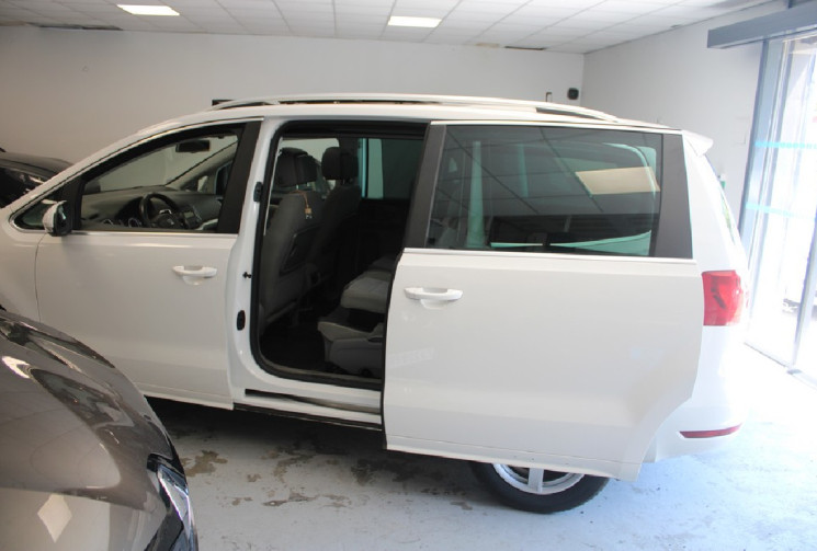 SEAT ALHAMBRA 2.0 140 four kids  7 PL 