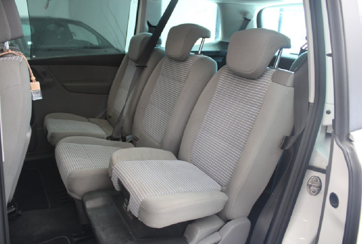 SEAT ALHAMBRA 2.0 140 four kids  7 PL 