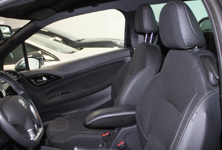Citroën DS3 1.6 l VTi 120 CV  Boite automatique 