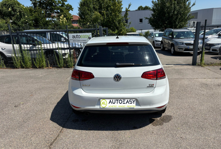 Volkswagen Golf 1.6 TDI 105 ch / Confortline 