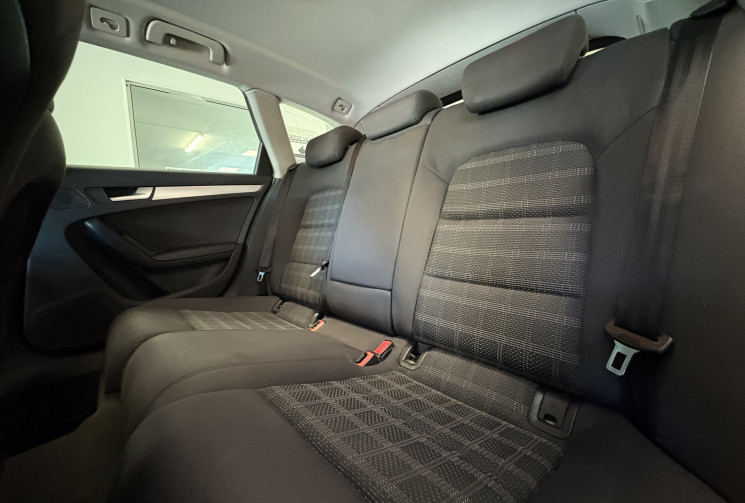 Audi A4 Avant S-LINE 150 CV 2.0 TDI BOITE AUTOMATIQUE