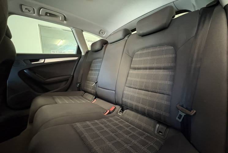 Audi A4 Avant S-LINE 150 CV 2.0 TDI BOITE AUTOMATIQUE