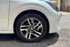 Peugeot 208 1.2 100 allure cv Origine France 1er main