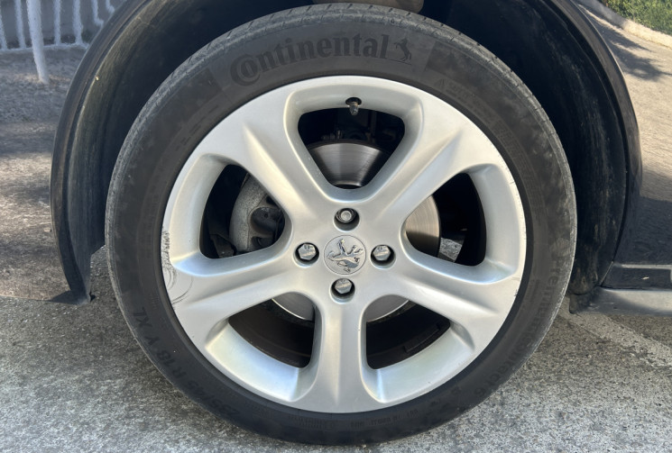Peugeot 3008 I 2.0 HDi FAP 163 Féline Sièges chauffants / Distribution changée / Radar / Bluetooth