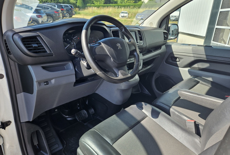 Peugeot Expert IV STANDARD 2.0 BLUEHDI 120 EAT8 ASPHALT
