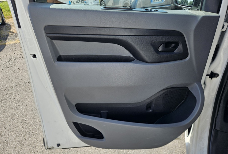 Peugeot Expert IV STANDARD 2.0 BLUEHDI 120 EAT8 ASPHALT