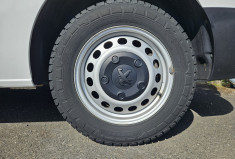 Peugeot Expert IV STANDARD 2.0 BLUEHDI 120 EAT8 ASPHALT