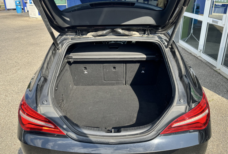 Mercedes CLA SHOOTING BRAKE 220d 4Matic 177 Fascination 7G-DCT - Pack AMG line