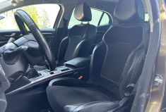 Renault Megane IV Hatchback 1.6 dCi 130 Intens Caméra de recul / Bluetooth / GPS