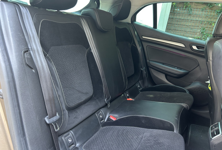 Renault Megane IV Hatchback 1.6 dCi 130 Intens Caméra de recul / Bluetooth / GPS