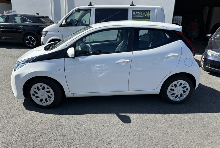 Toyota Aygo PHASE 2 1.0 VVTi  X-SHIFT 72 CV X-PLAY BOITE AUTO 