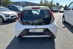 Toyota Aygo PHASE 2 1.0 VVTi  X-SHIFT 72 CV X-PLAY BOITE AUTO 