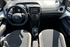 Toyota Aygo PHASE 2 1.0 VVTi  X-SHIFT 72 CV X-PLAY BOITE AUTO 