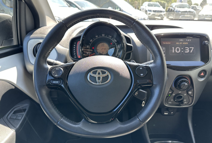 Toyota Aygo PHASE 2 1.0 VVTi  X-SHIFT 72 CV X-PLAY BOITE AUTO 