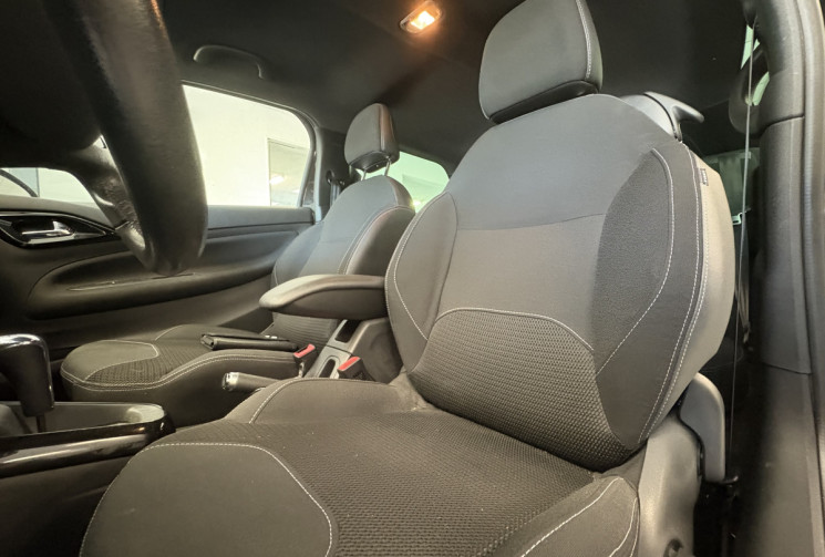 Citroën DS3 1.6 l VTi 120 CV  Boite automatique 