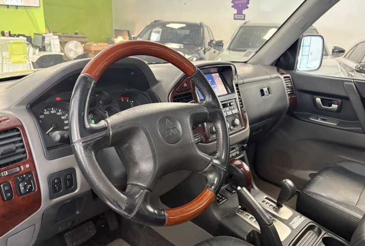 Mitsubishi Pajero 160 CV 3.2 DID 