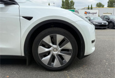 Tesla Model Y  Standard 