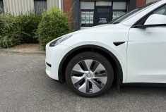 Tesla Model Y  Standard 