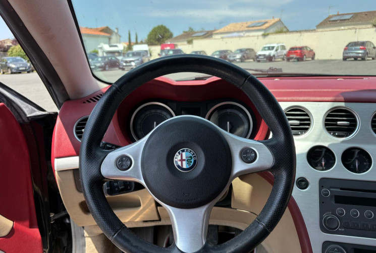 Alfa Romeo BRERA 2.4 JTDM 210 SKY VIEW / BON ETAT / 12 MOIS DE GARANTIE 