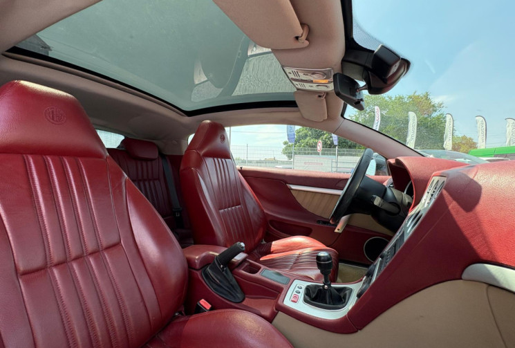 Alfa Romeo BRERA 2.4 JTDM 210 SKY VIEW / BON ETAT / 12 MOIS DE GARANTIE 