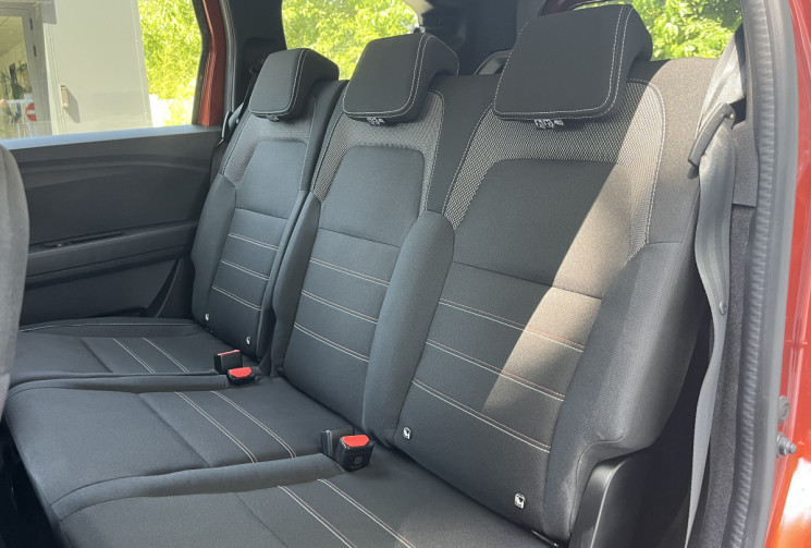 Dacia Jogger 1.0 Tce 110 Extrême + 7 Places / Attelage / Sièges Chauffants / Keyless / Angles Morts 