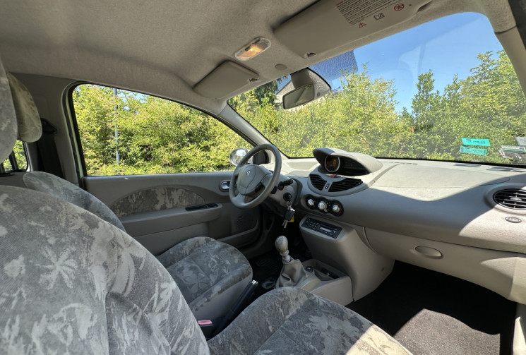 Renault Twingo 1.2 16v 75ch Helios / 1ère main