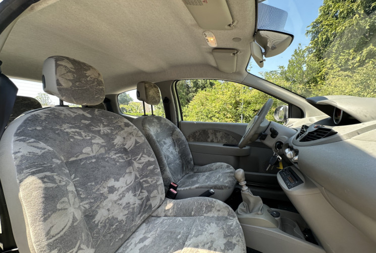 Renault Twingo 1.2 16v 75ch Helios / 1ère main
