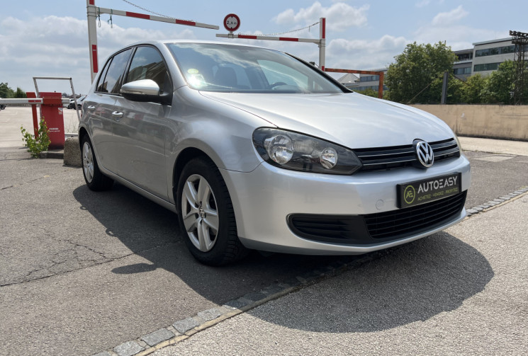 Volkswagen Golf VI 5 Portes 1.6 TDI FAP Blue Motion DSG7 105 cv