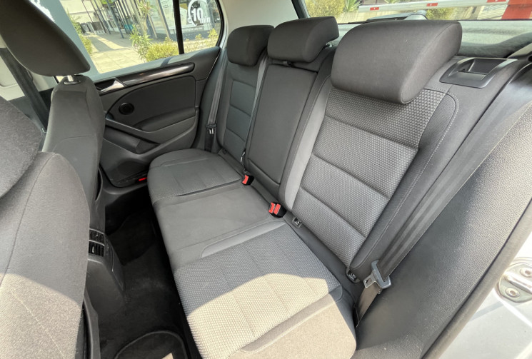 Volkswagen Golf VI 5 Portes 1.6 TDI FAP Blue Motion DSG7 105 cv