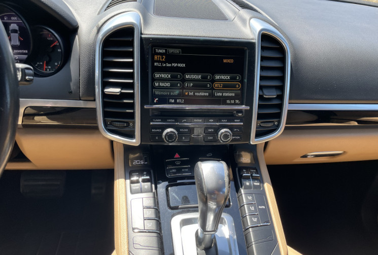 Porsche Cayenne II Phase 2 958 3.0 D V6 TDI 262 ch Pack GTS