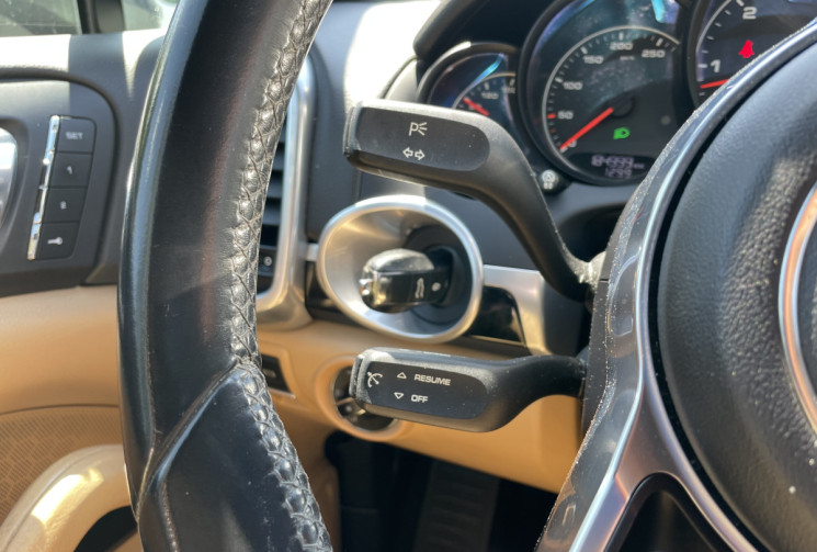 Porsche Cayenne II Phase 2 958 3.0 D V6 TDI 262 ch Pack GTS