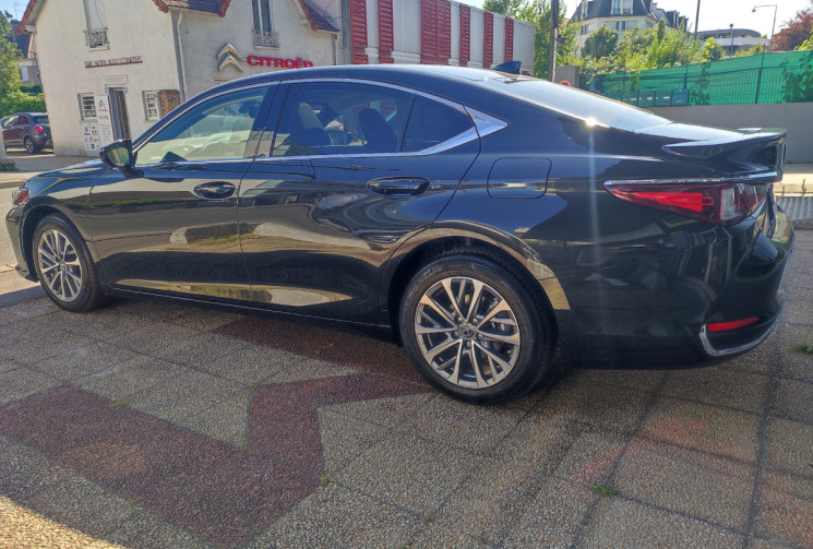Lexus ES 300 H Business LEXUS FRANCE / 1ere main / Garantie 3 ANS LEXUS