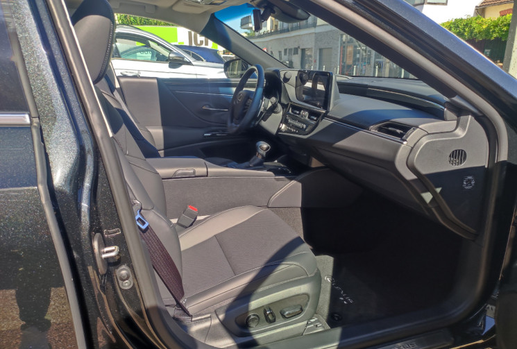 Lexus ES 300 H Business LEXUS FRANCE / 1ere main / Garantie 3 ANS LEXUS