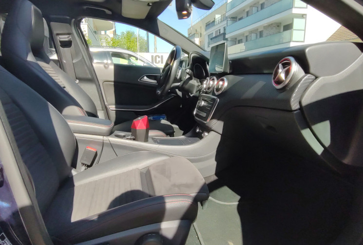 Mercedes Classe A 200 D Fascination pack AMG / SUIVI MERCEDES 