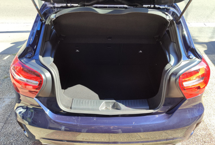 Mercedes Classe A 200 D Fascination pack AMG / SUIVI MERCEDES 