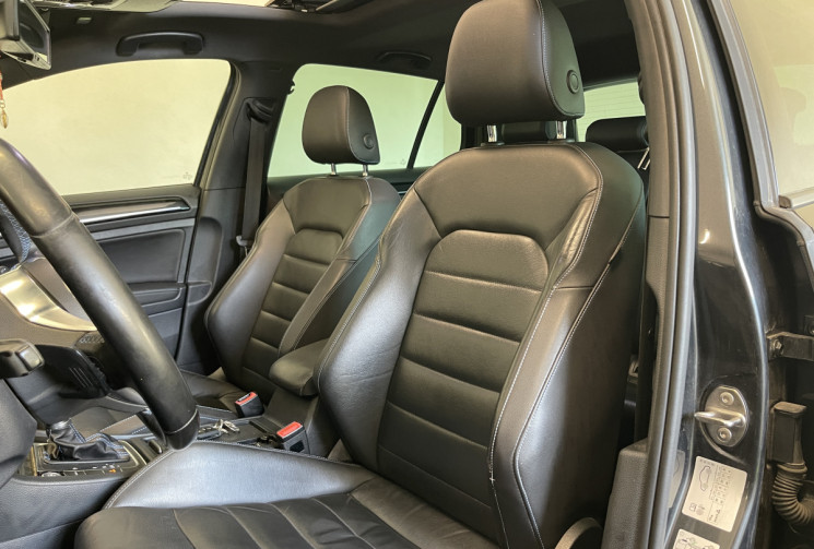 Volkswagen Golf  1.4 TSI 204ch GTE DSG6 5p + TOIT OUVRANT + SIEGES CHAUFFANTS 