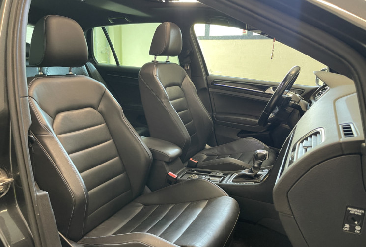 Volkswagen Golf  1.4 TSI 204ch GTE DSG6 5p + TOIT OUVRANT + SIEGES CHAUFFANTS 